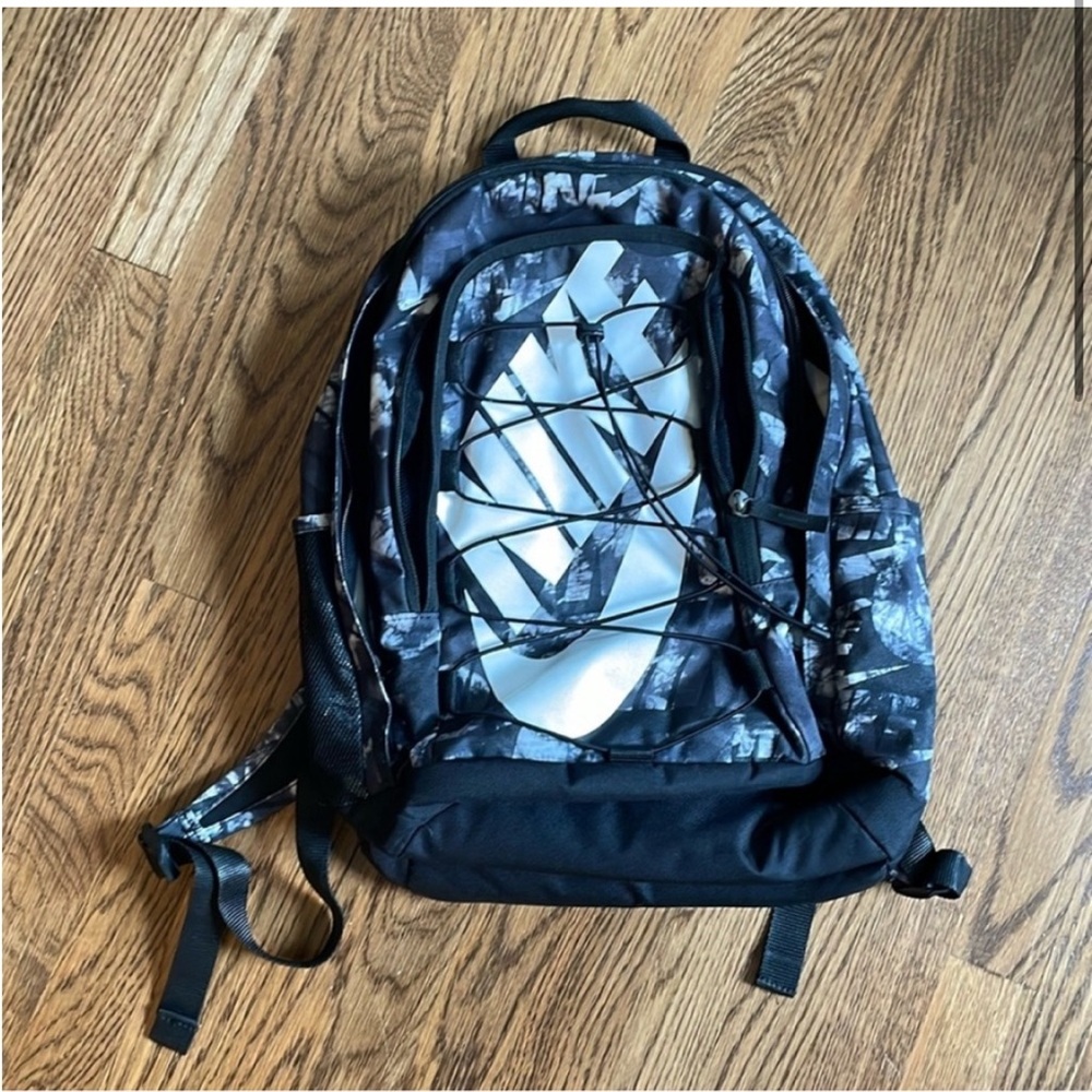 Hayward Nike backpack black and white